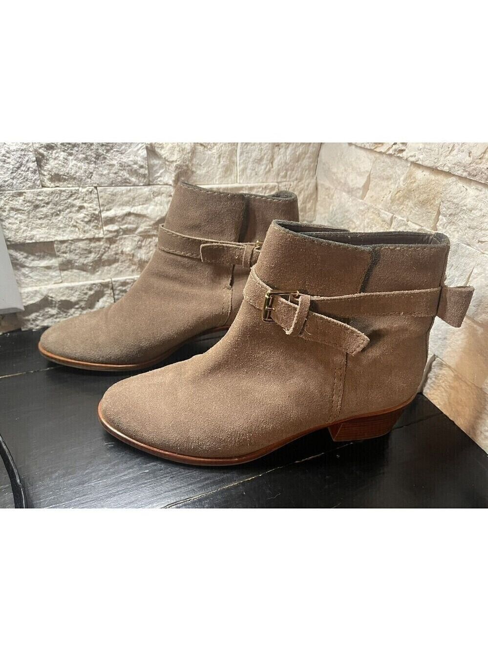 Kate Spade Size 8.5 New York Taley Brown Suede Leather Ankle Boots Bow Buckle